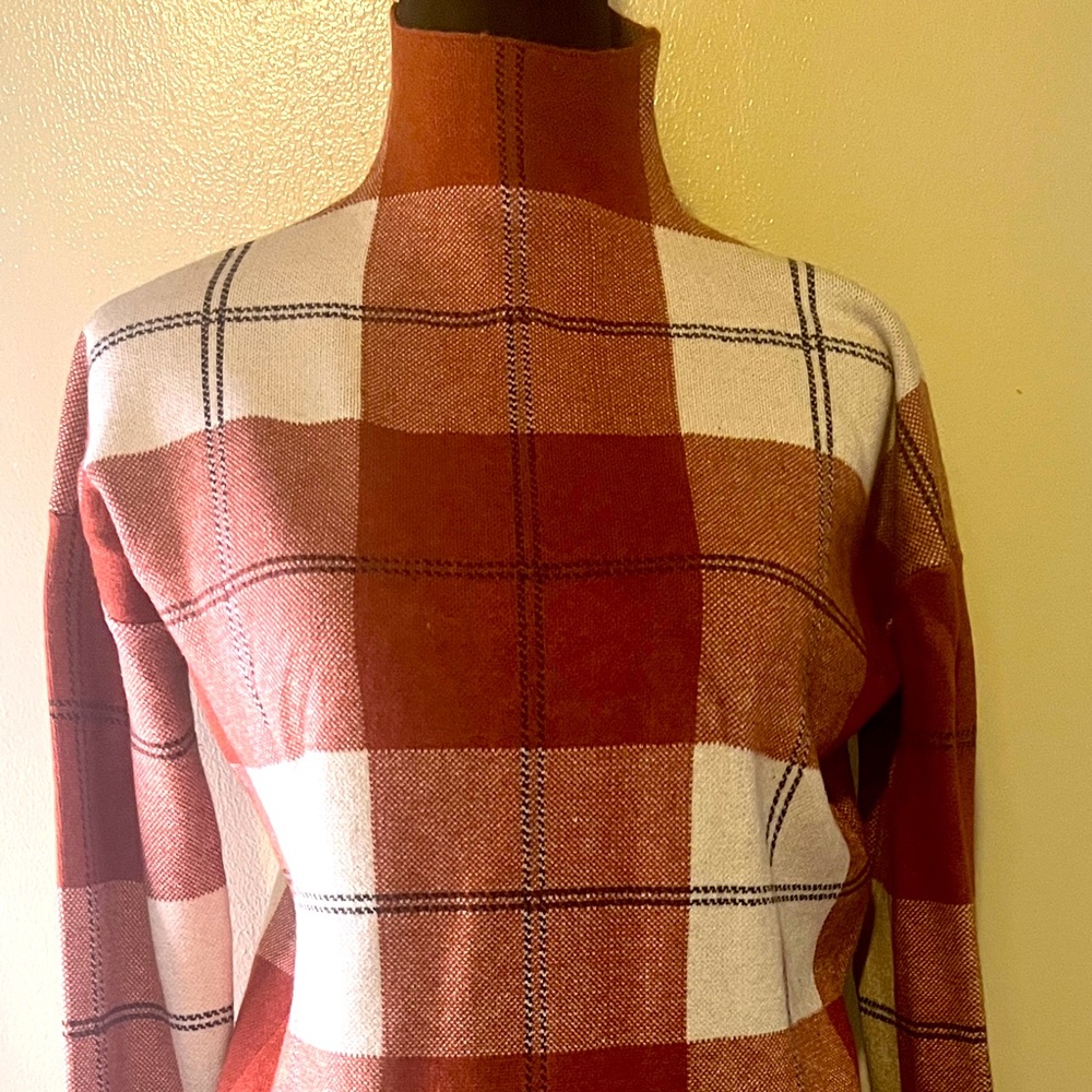 Women’s sweater